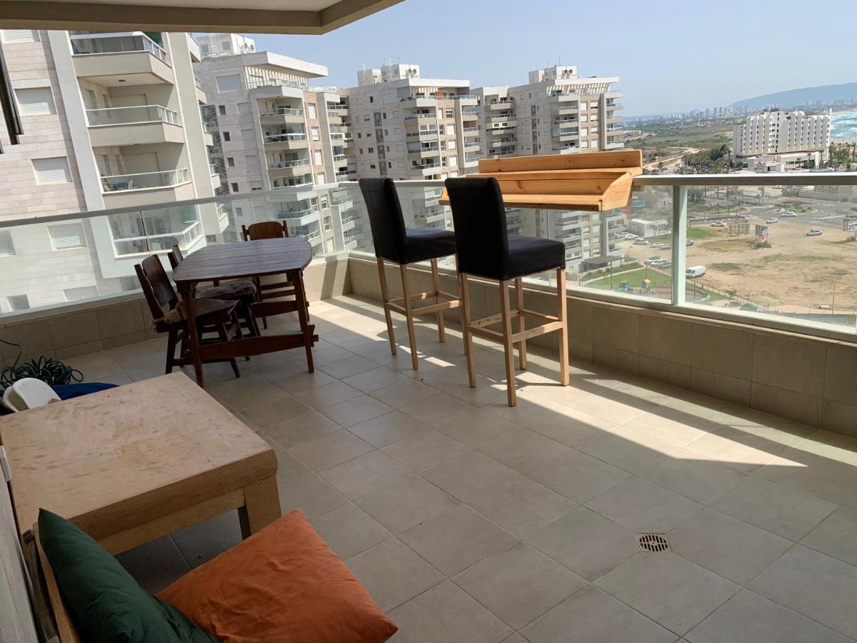 Acre Sea View 11Th Floor Apartment Extérieur photo